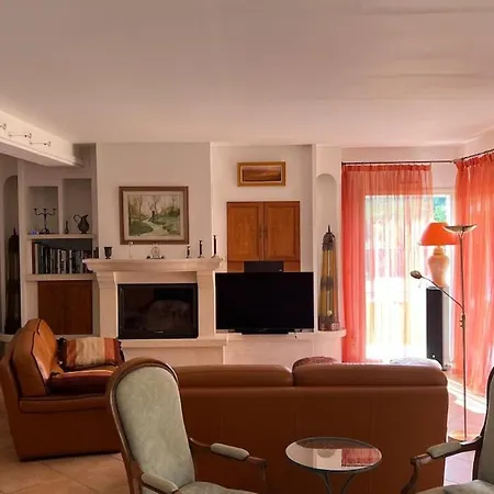 Spacieuse Avec Piscine Et Grand Jardin Villa Montarnaud